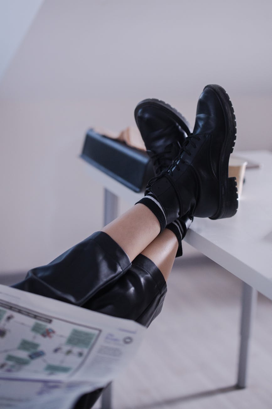 ErgoFoam adjustable foot rest velvet under desk